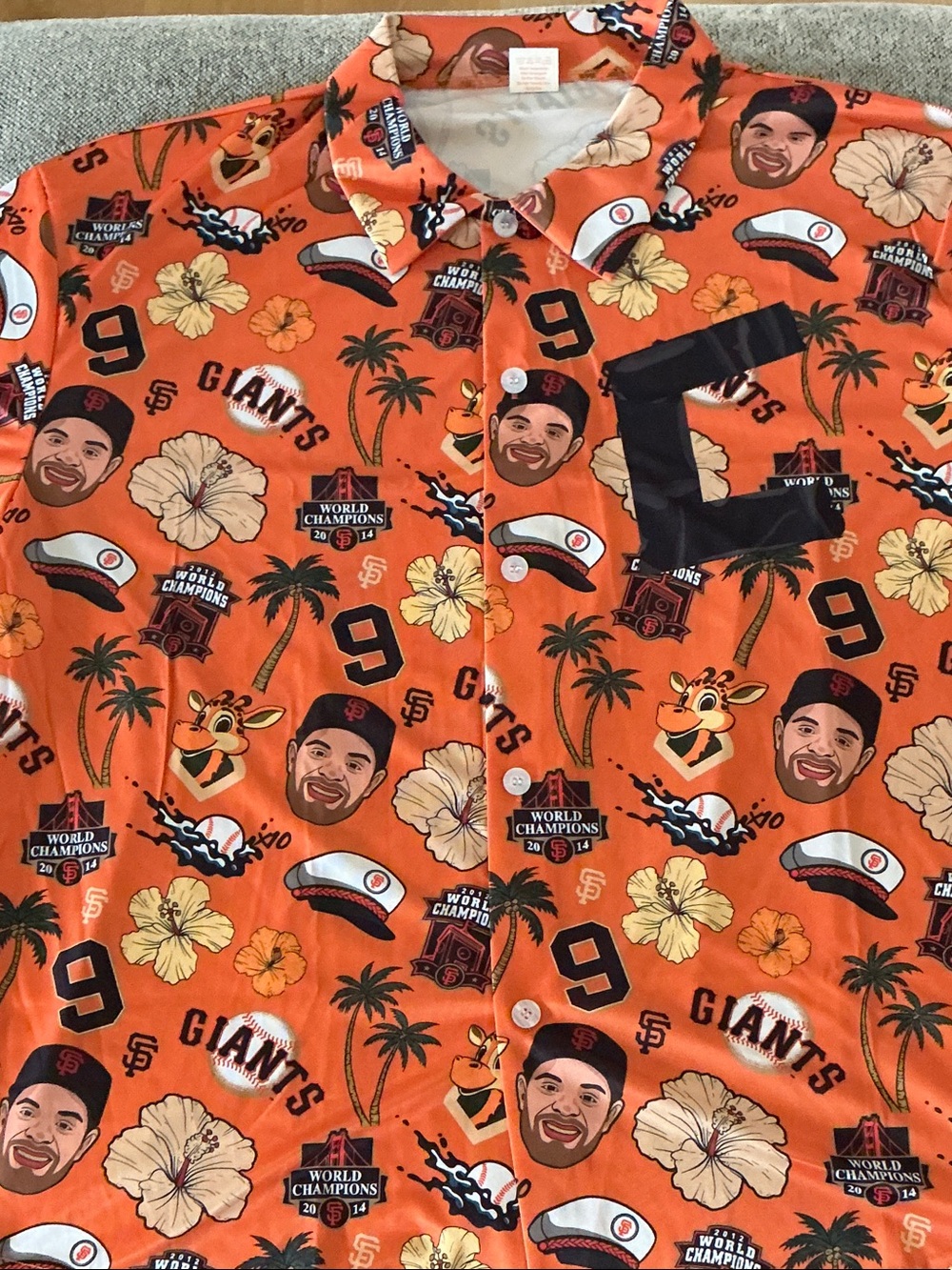 🔥 Rare San Francisco Giants Brandon Belt - Hawaiian-Style Button Down Shirt 🔥